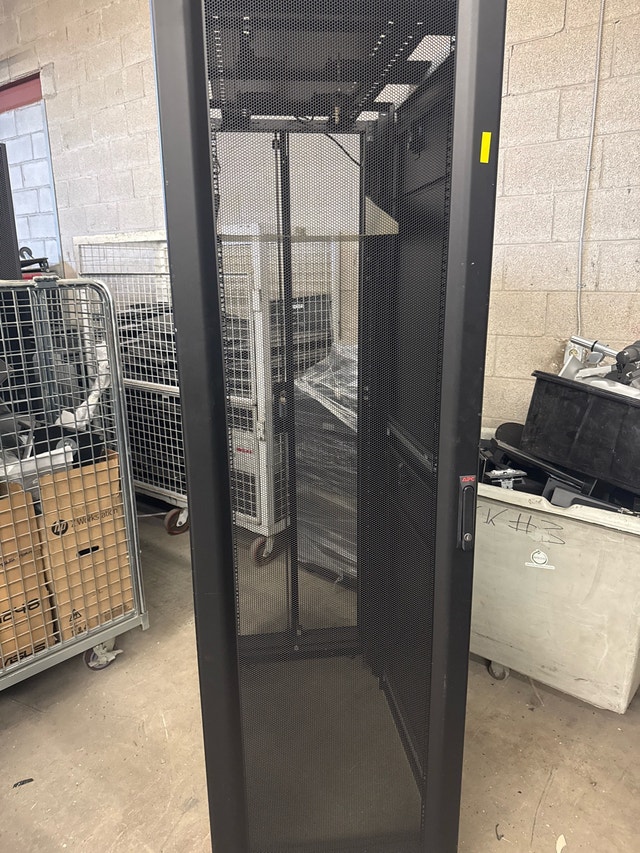 APC Server Rack - photo 2