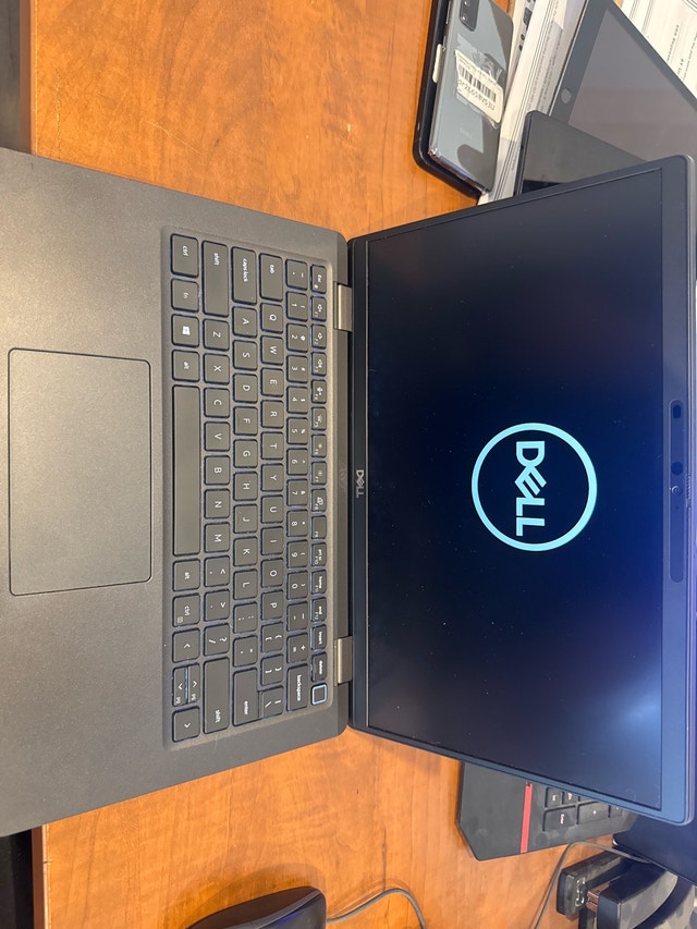 Dell Latitude Touch 7420 - i5-1145G7 - 16GB RAM - 256GB SSD