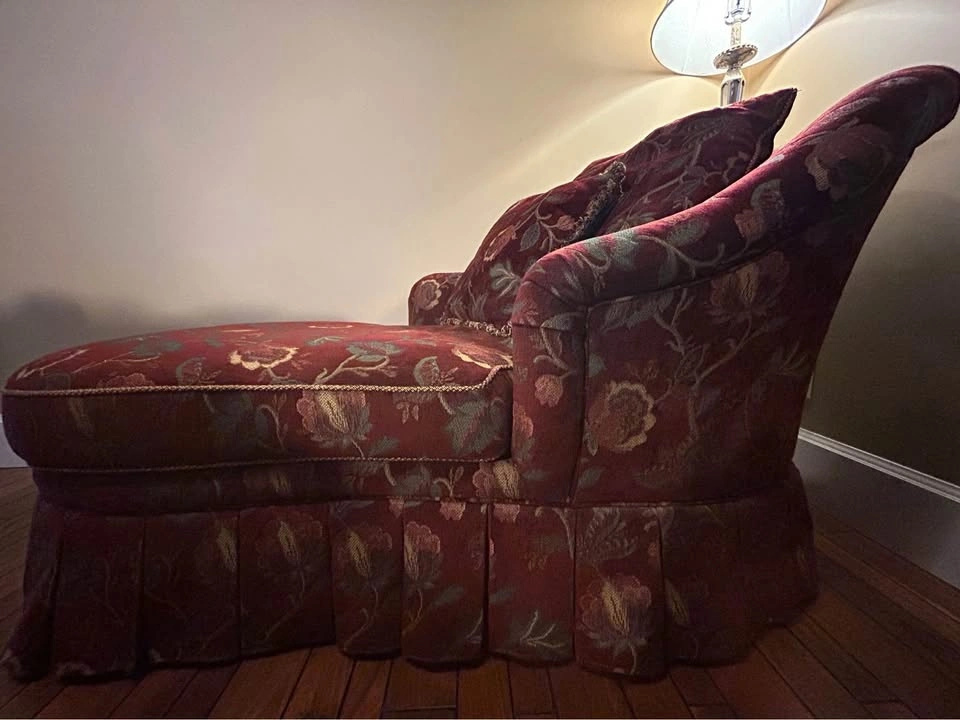 Floral Burgundy Chaise Lounge - photo 2