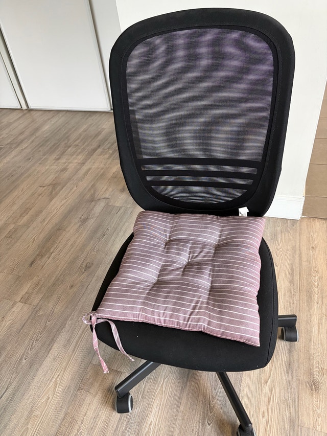 Black Mesh Office Chair