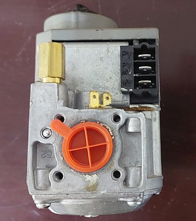 Gas Valve Specifications – Honeywell VR8204H1147 - GCV008 - photo 2
