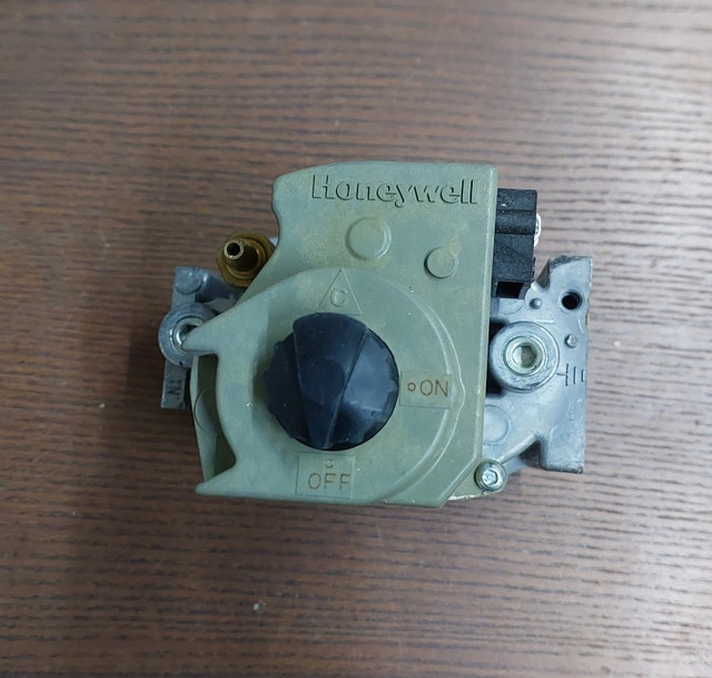 Gas Valve Specifications – Honeywell VR8205S2866 - GCV087