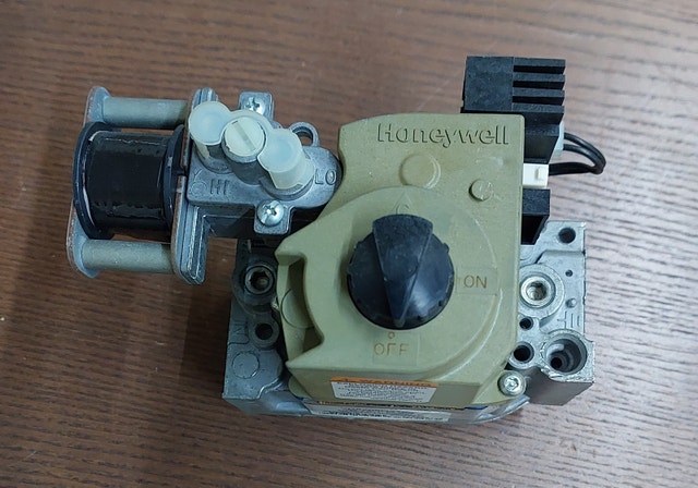 Gas Valve Specifications – Honeywell VR8205Q2795 - GCV086