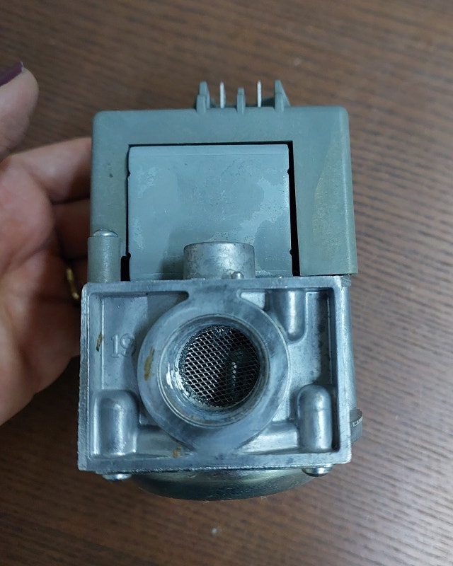 Gas Valve Specifications – Honeywell VR8205S2254 - GCV084 - photo 2