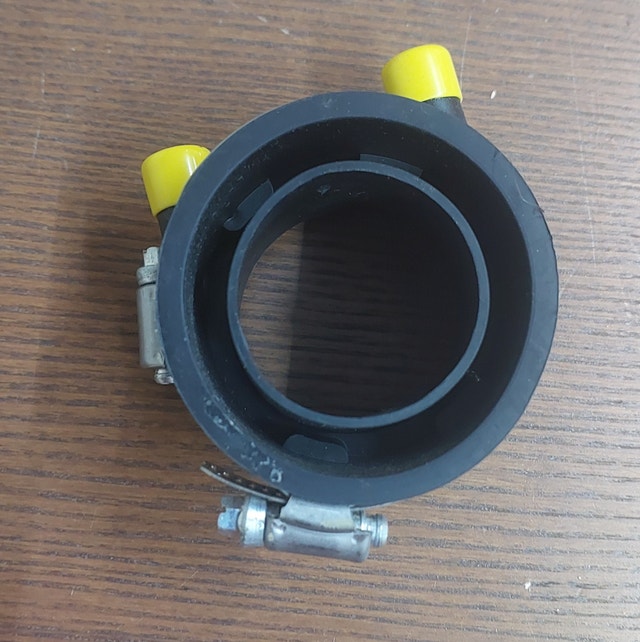 Rubber Coupling with Stainless Steel Clamps – 1½" to 1½"