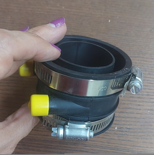 Rubber Coupling with Stainless Steel Clamps – 1½" to 1½" - photo 3
