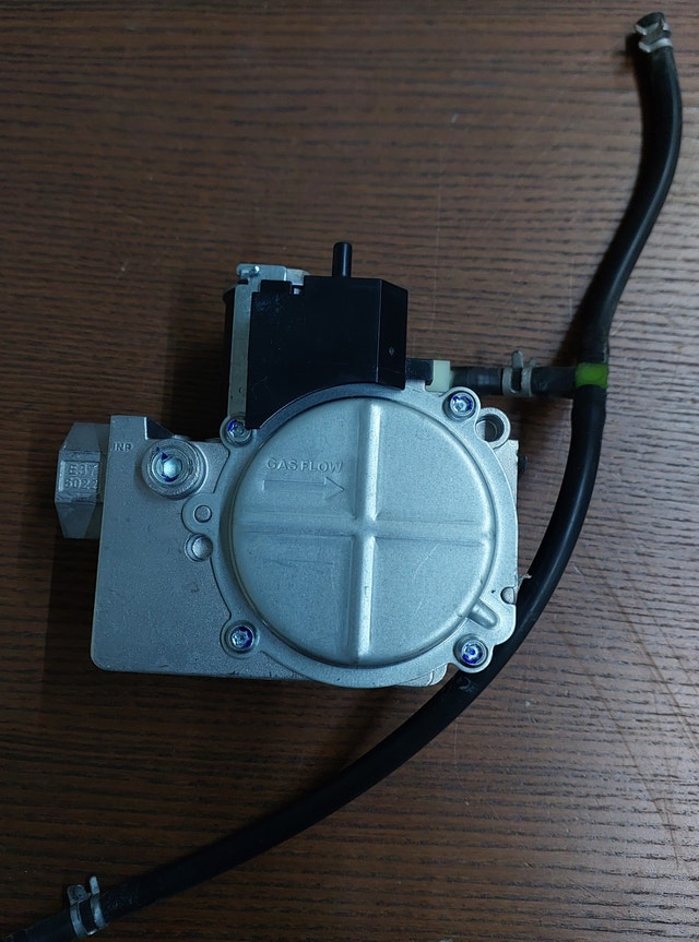Gas Valve Specifications – White-Rodgers 36J24-510 - GCV092 - photo 3