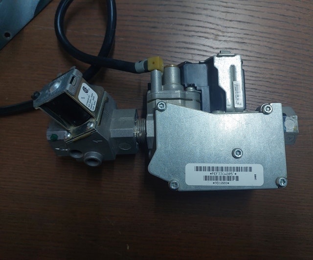 White-Rodgers Gas Valve – Model 36J55-504 - GCV077 - photo 3