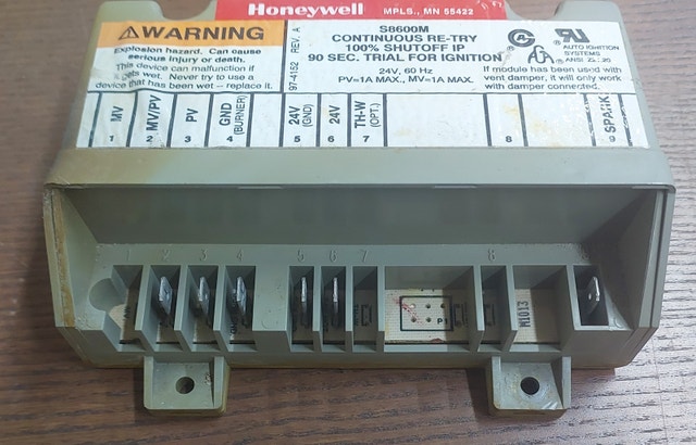 Honeywell S8600M Ignition Control Module – Continuous Re-Try - photo 3