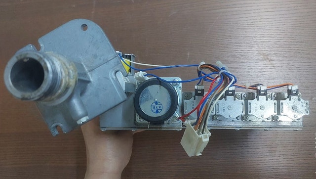 Noritz SKH7187 Gas Valve with Manifold - photo 3