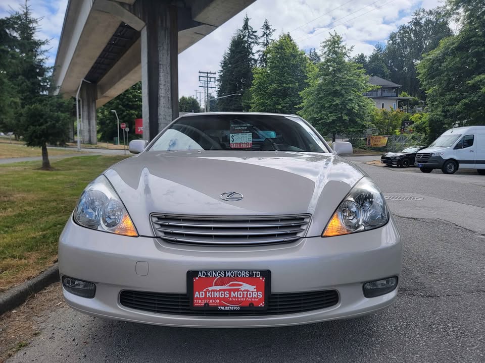 2003 Lexus IS - photo 2