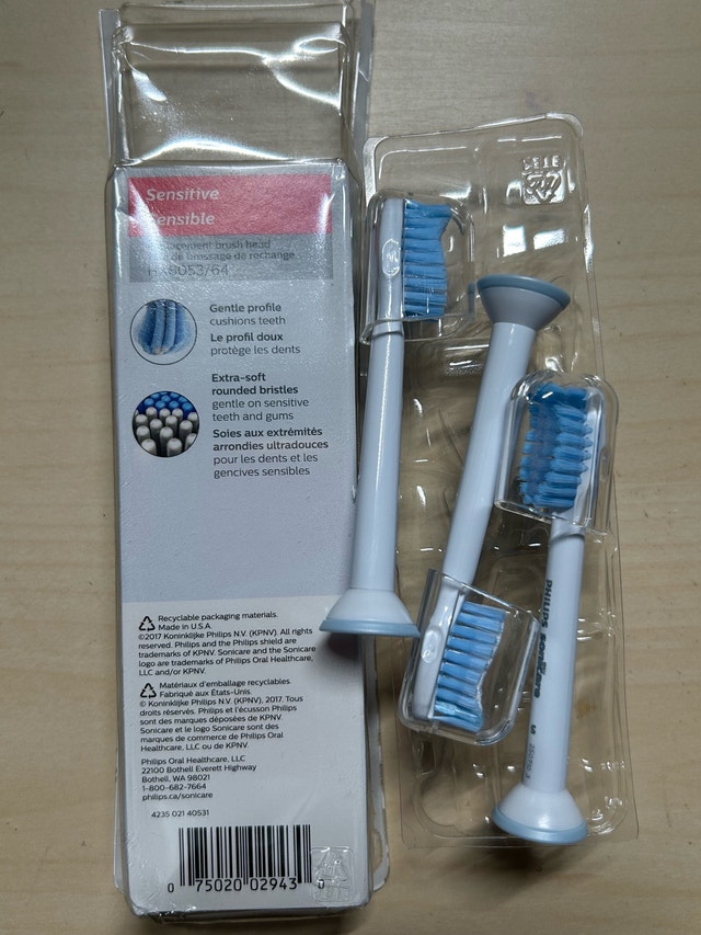 Philips Sonicare Sensitive Replacement Brush Heads (3-Pack)