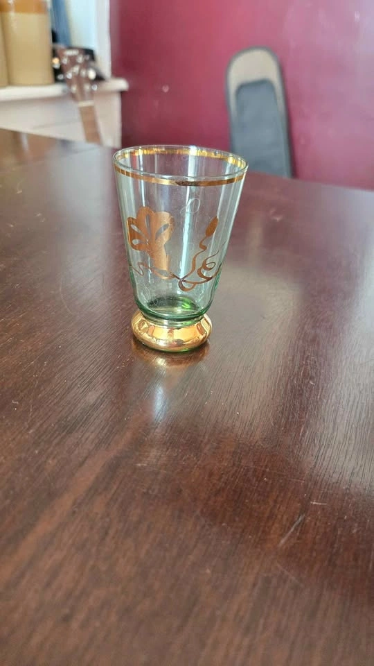 Vintage Green Gold Flower Glass Decanter and Shot Glasses - photo 3