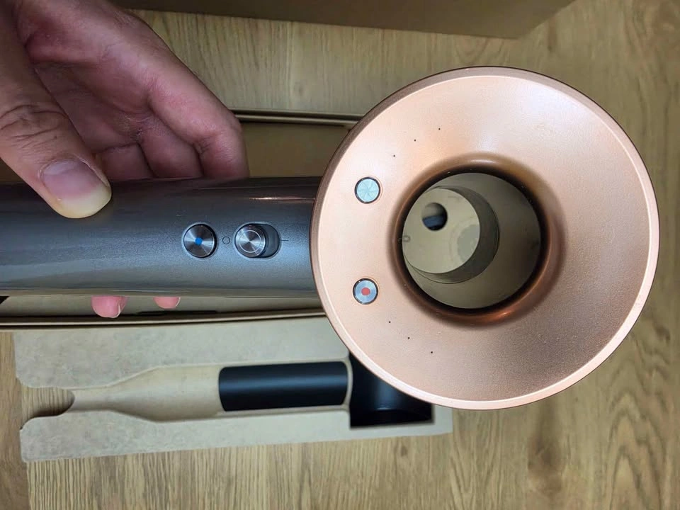 Dyson Supersonic Hair Dryer (HD07) - Open Box (Full Set) - photo 4