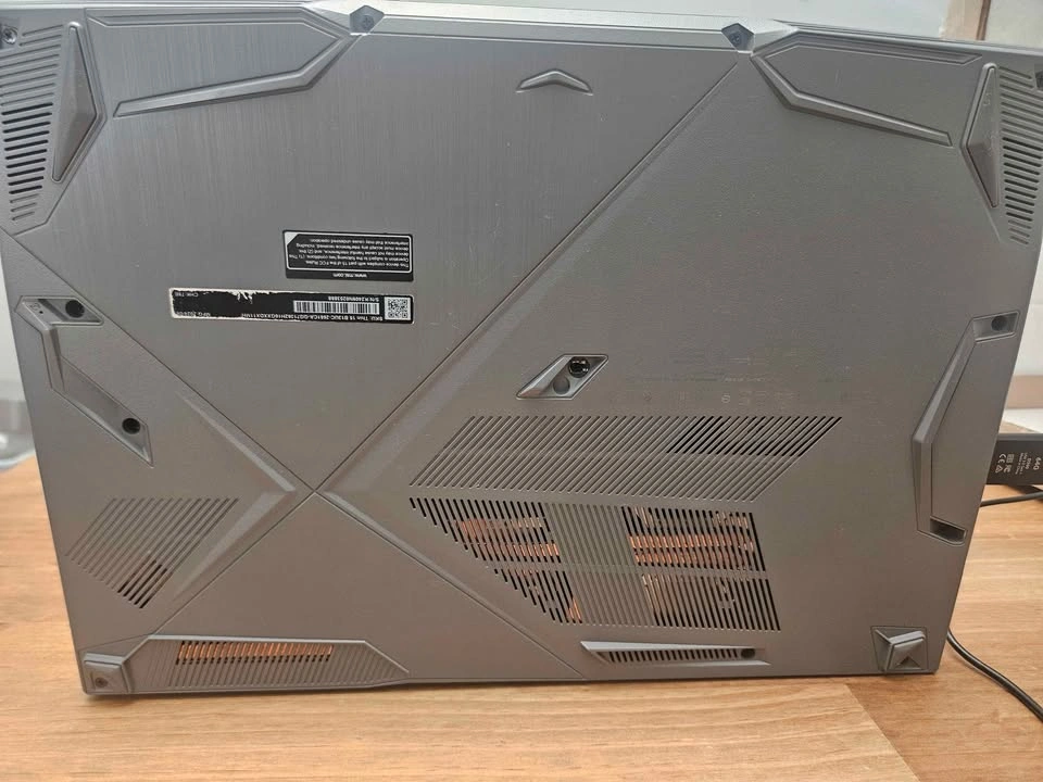 MSI Thin 15 Gaming Laptop – RTX 3050 – 512GB NVMe - photo 5