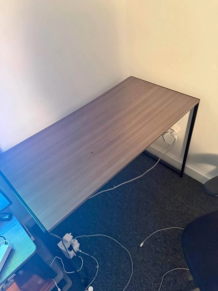 Desk with Black Metal Frame - Foldable