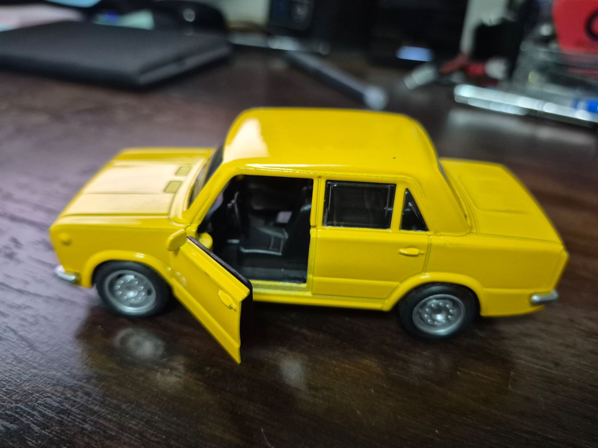 Lada Zhiguli soviet car die cast model - photo 2
