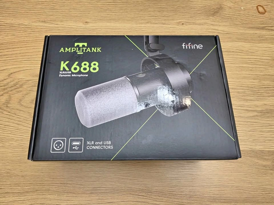 Fifine AmpliGame K688 XLR/USB Dynamic Microphone