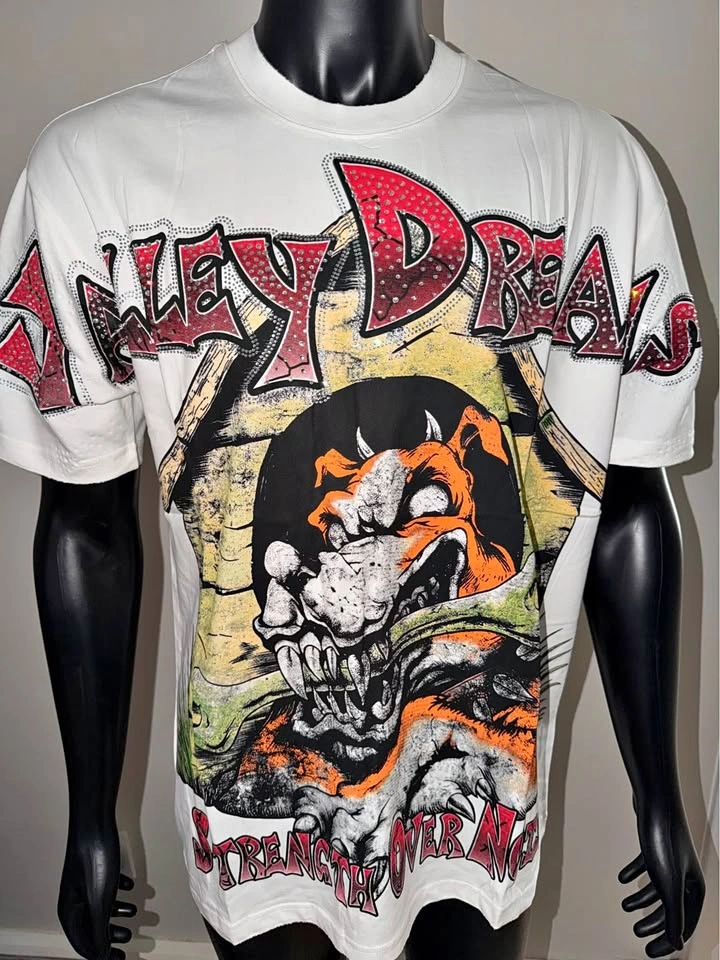 Valley Boxcut Tee Size L - Graphic Dog Print