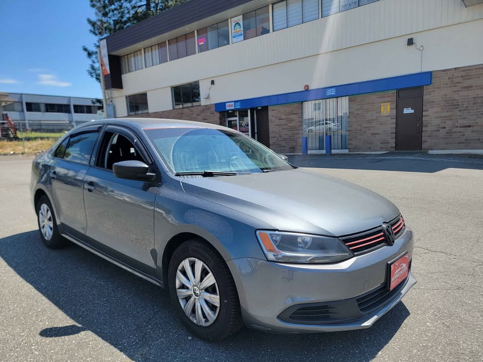 2011 Volkswagen Jetta - photo 3