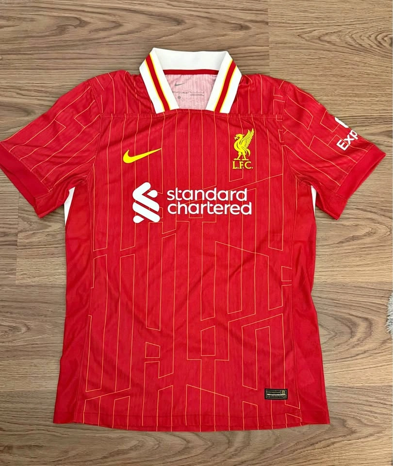 Brand new Liverpool FC 2024/25 Stadium Home Men’s Nike Soccer Je