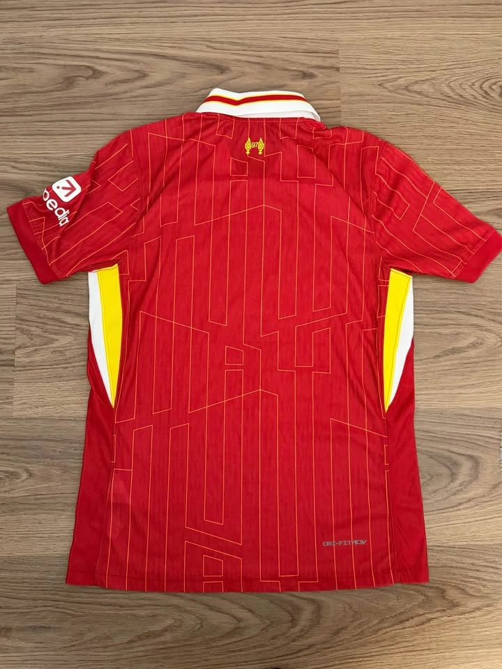 Brand new Liverpool FC 2024/25 Stadium Home Men’s Nike Soccer Je - photo 2