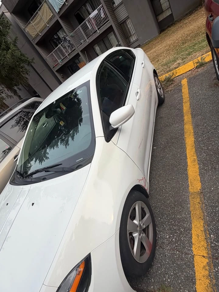 2015 Dodge Dart | 2.0L | CLEAN TITLE | 149,000 KM | WHITE - photo 4