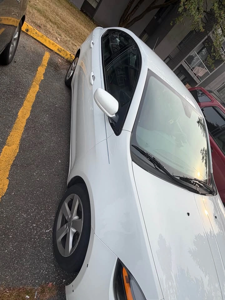 2015 Dodge Dart | 2.0L | CLEAN TITLE | 149,000 KM | WHITE - photo 5