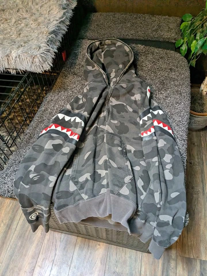 Bape pron zip up hoodie authentic 2xl