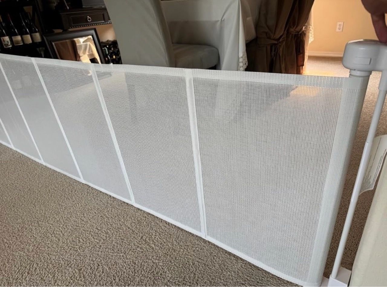 Wide Retractable Mesh Baby Safety Gate