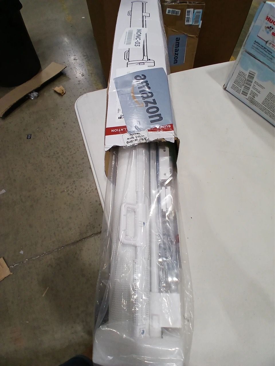 Wide Retractable Mesh Baby Safety Gate - photo 5