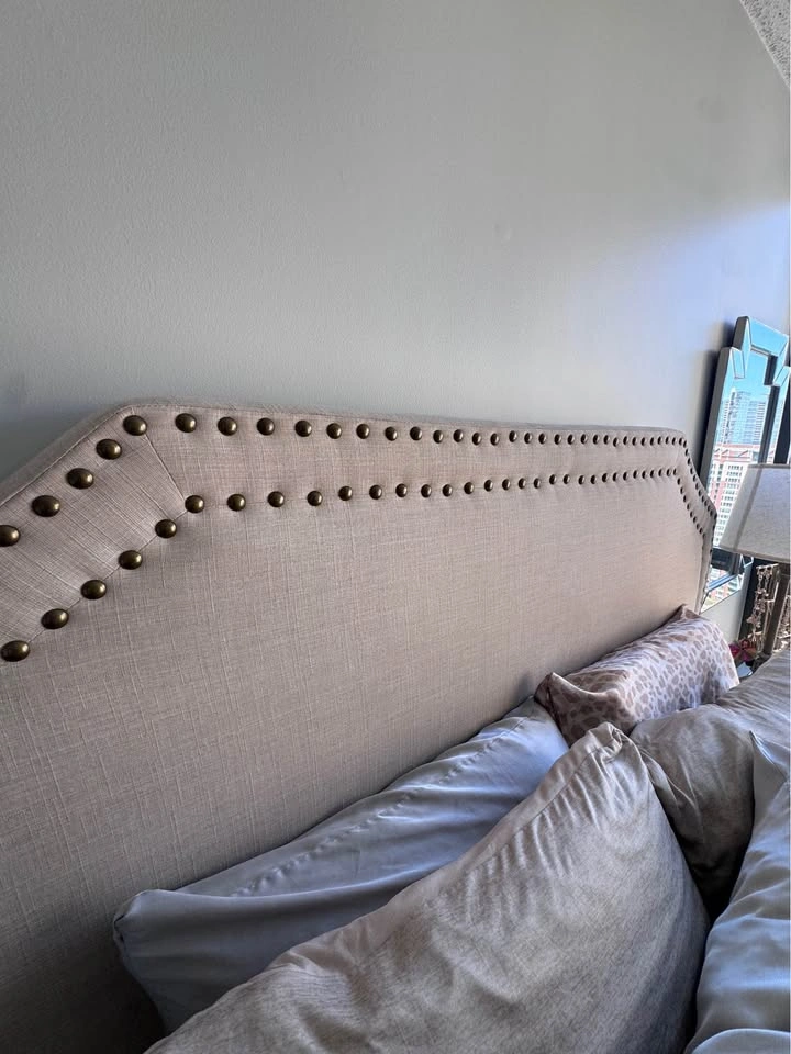 Queen size headboard - photo 2