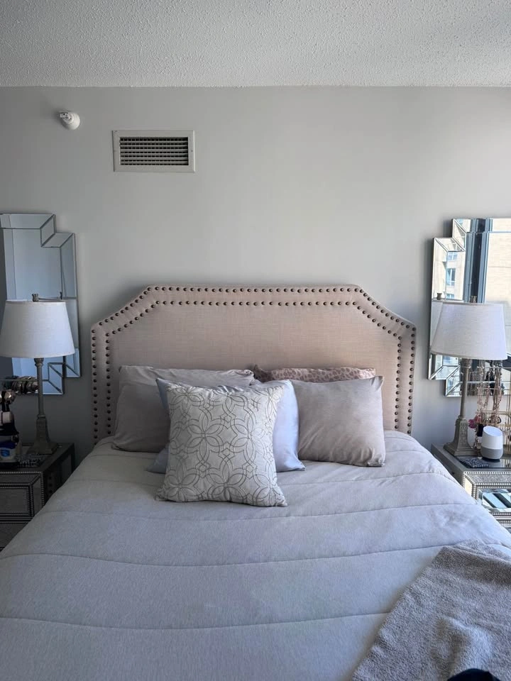 Queen size headboard - photo 3