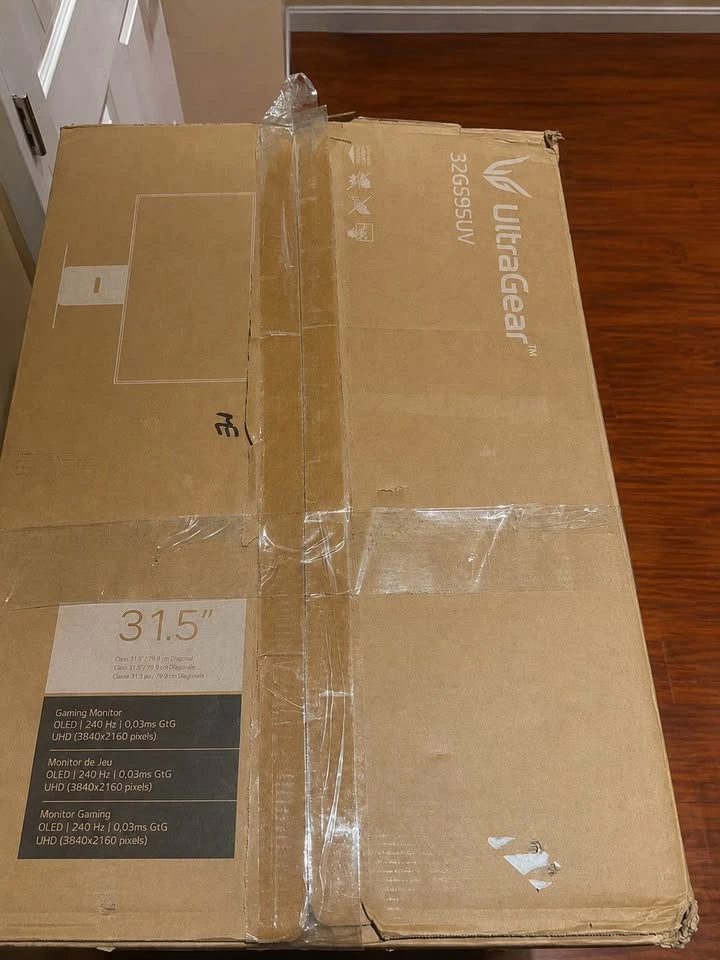 LG UltraGear 32GS95UV-B 4K OLED 240Hz/480Hz Monitor - photo 2