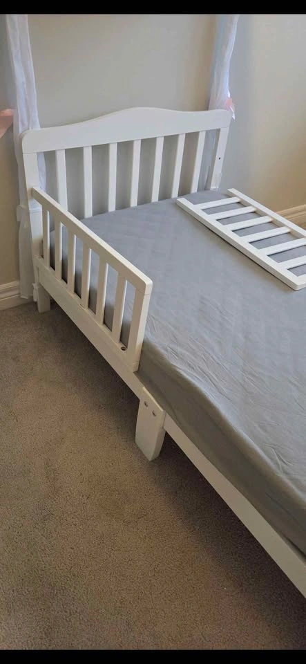 White Wooden Toddler Bed and Mattress - photo 2