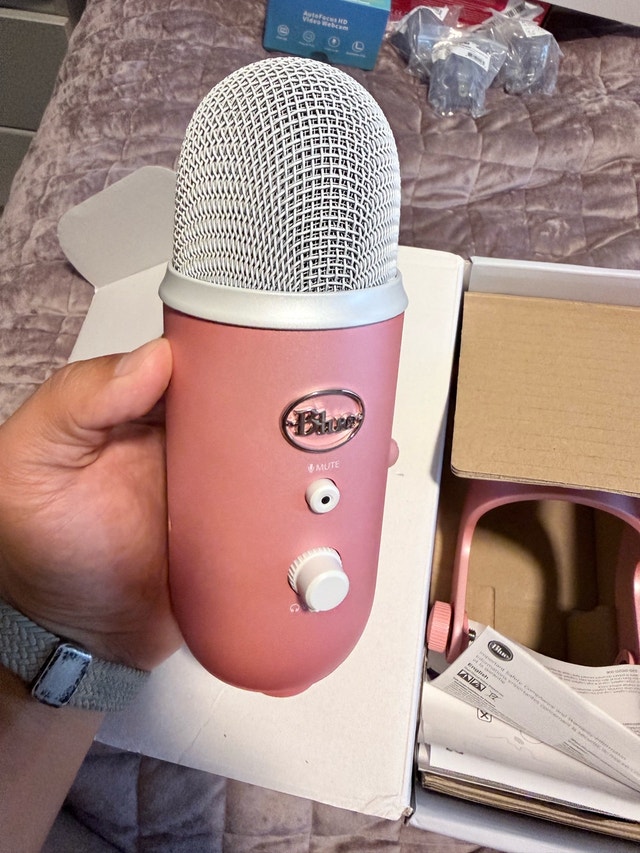 Logitech Blue Yeti Microphone - photo 2