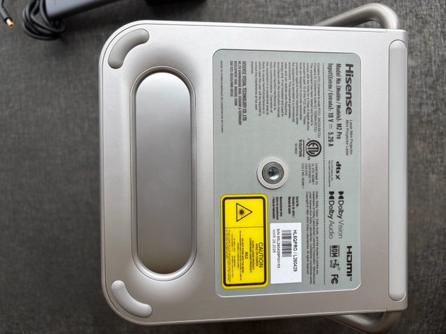 Hisense M2 Pro Projector - photo 3