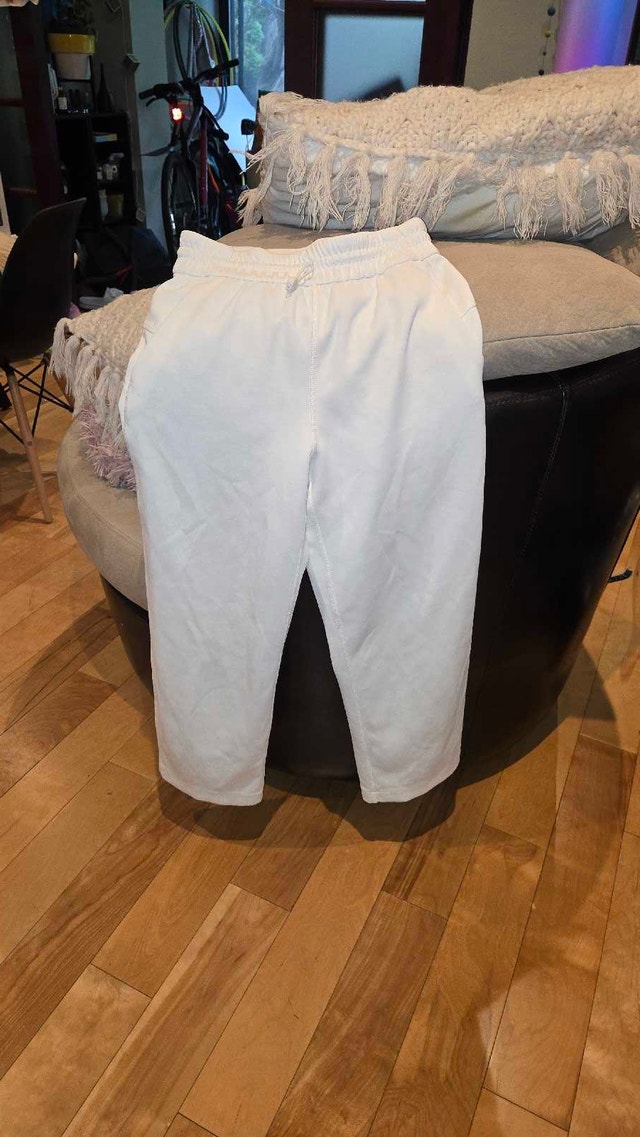Lululemon Women's Cream Lounge Pants Size 2