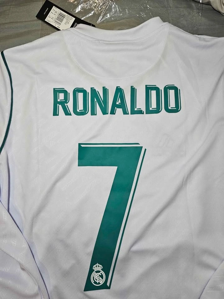 Real Madrid Ronaldo cr7 jersey Medium long sleeves - photo 4
