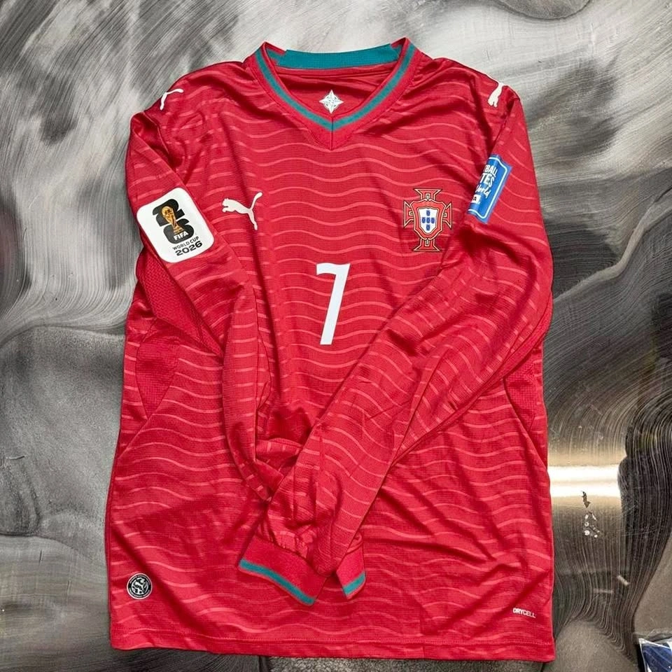Ronaldo CR7 2026 Worldcup Jersey Long Sleeves L size
