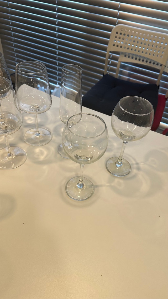 Assorted Glassware Set - photo 5