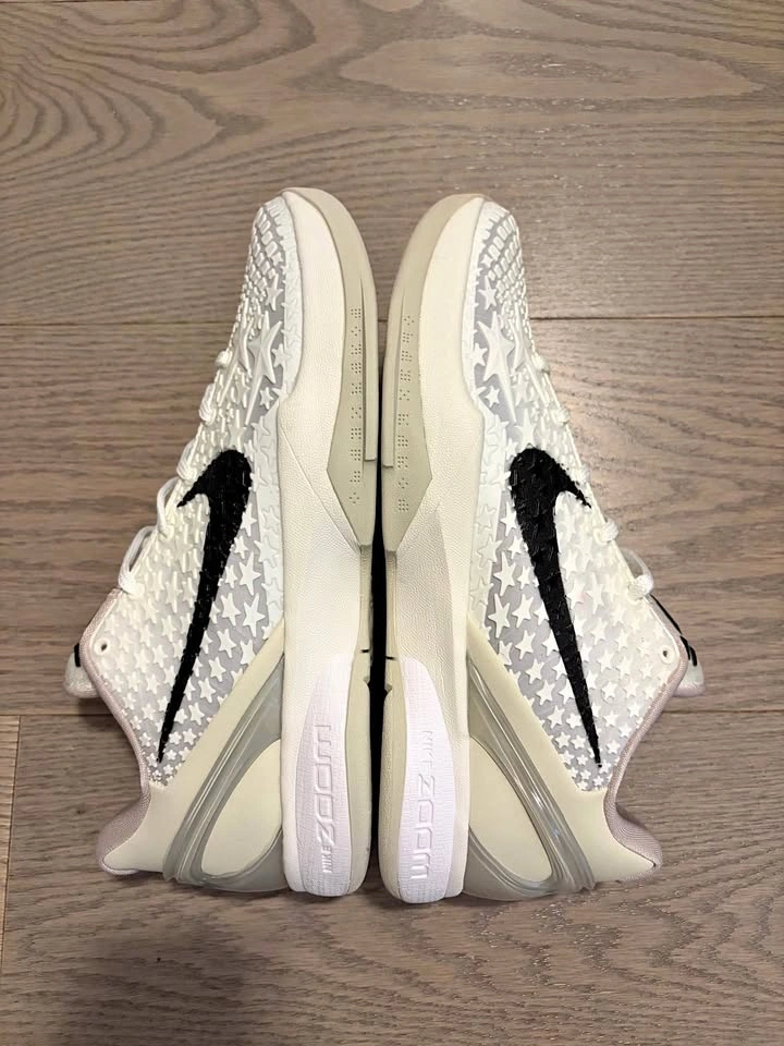 Kobe 6 Basketball Shoes – Size 10.5 – Brand New