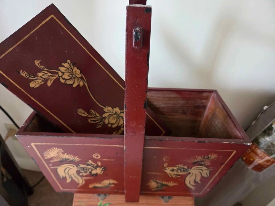 Vintage Chinese Red Lacquer Wedding Basket - photo 2