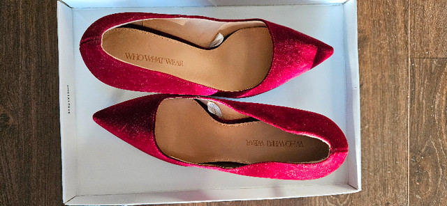 Negotiable - Brand new Size 7 - Velvet Maroon dress shoes - photo 4