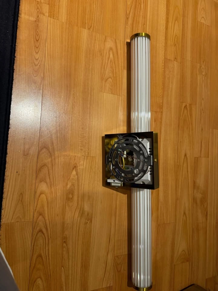 Modern Gold LED Wall Sconce Light - photo 2