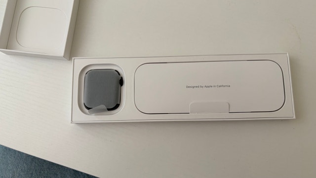 Apple Watch SE3 Midnight - photo 2