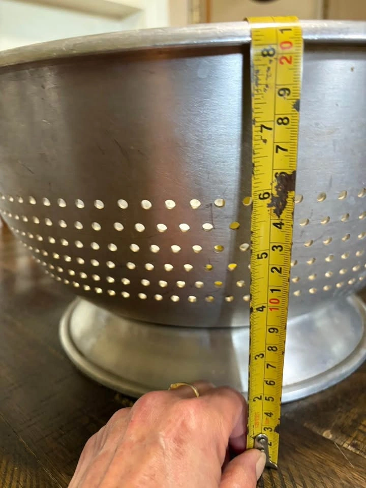 Large 16-Inch Aluminum Colander - photo 4