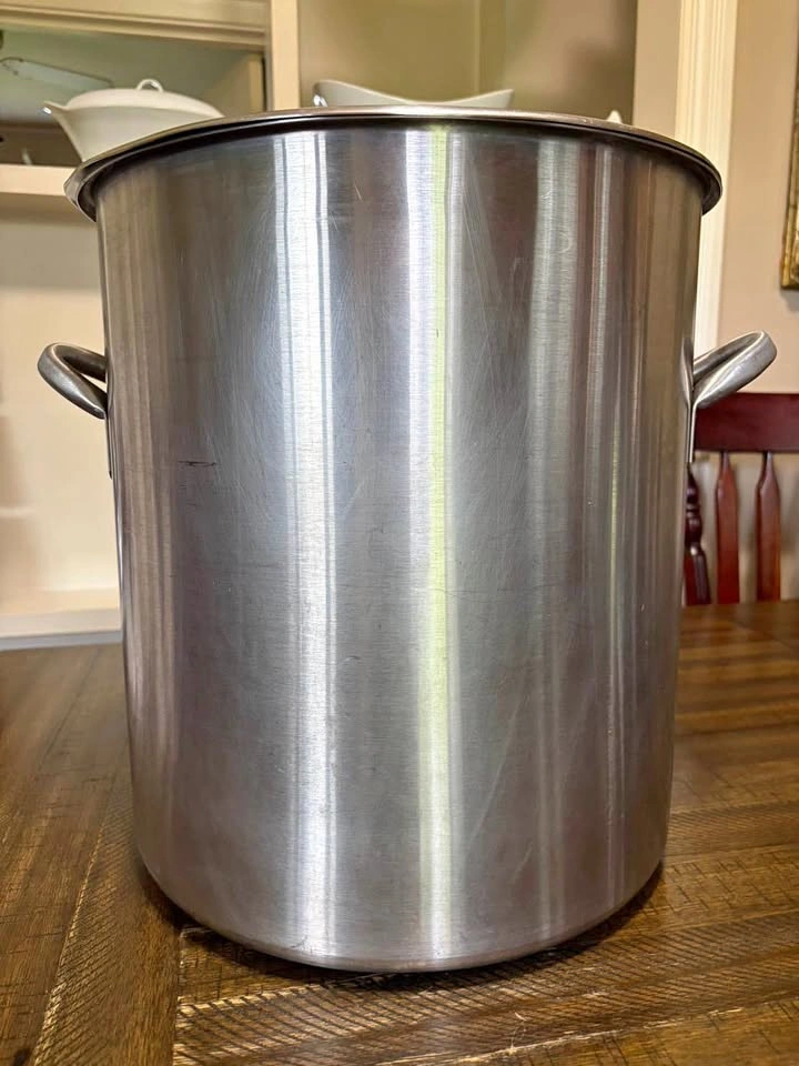 Large Stainless Steel Stock Pot with Lid