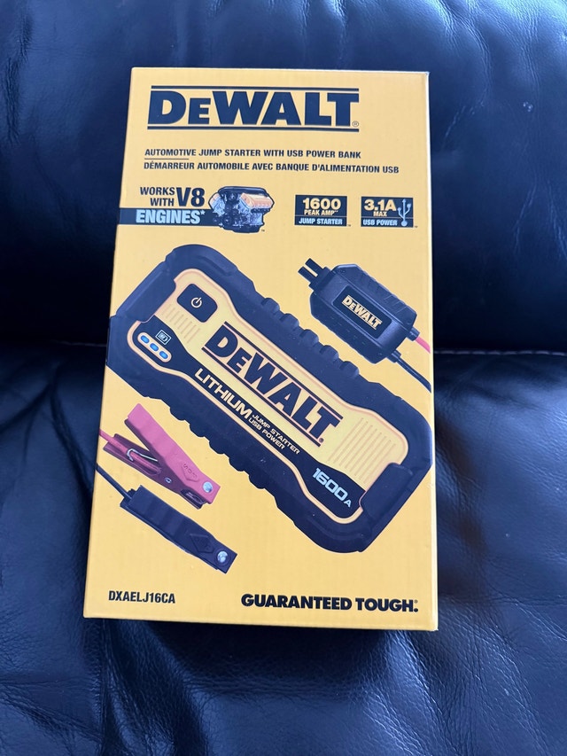 DeWalt 1600 Peak Amp Jump Starter