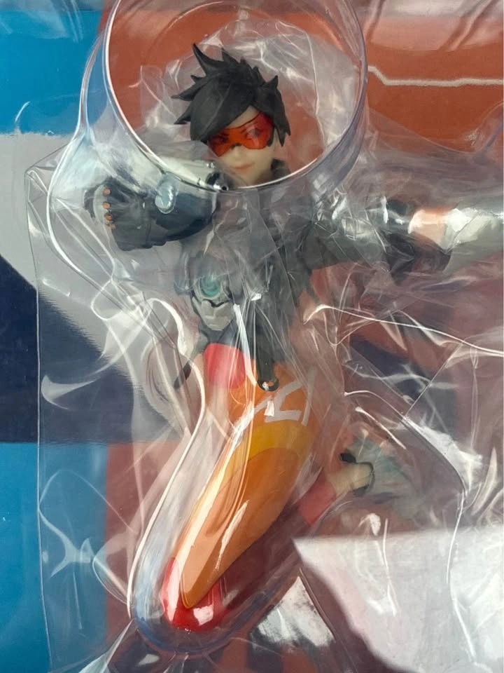 Popup Parade Tracer Figure - photo 2